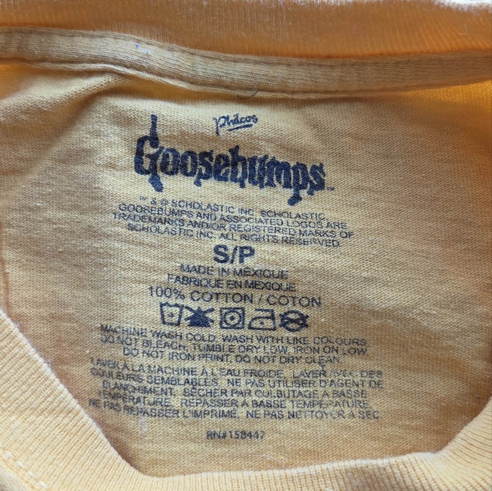 Goosebumps Yellow Short Sleeve "Attack of the Jack-O'-Lanterns" by R.L. Stine Sm - Picture 3 of 5